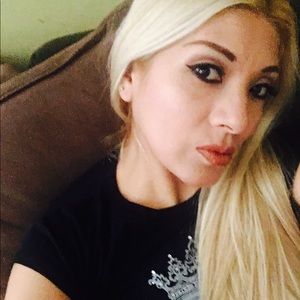 Meet your Posher, Janeth